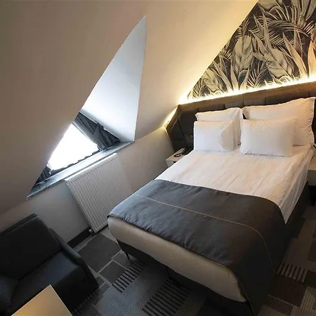 Oksijen Zone & - Full Board